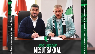 Altaş Denizlispor'un yeni teknik direktörü belli oldu! 