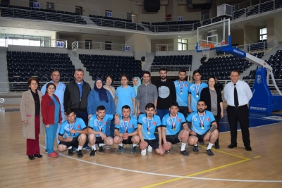 AMATEMLER ARASI DOSTLUK MAÇI