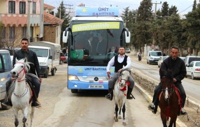 Bahtiyar Atlı Konvoyla Karşılandı