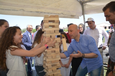 Başkan Özbaş, miniklerin coşkusuna ortak oldu