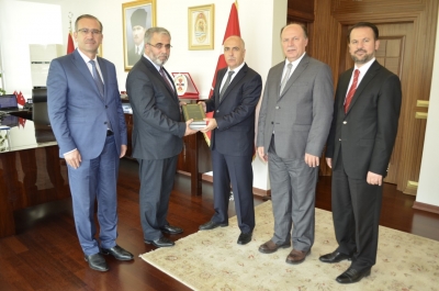 Başkan Yardımcısı Dr. Burhan İşliyen, Vali Karahan’ı Ziyaret Etti