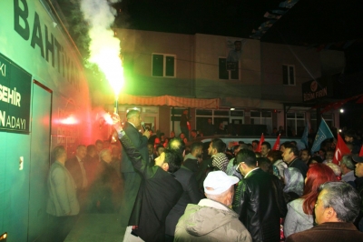 Binlerce Kişinin Katıldığı Mitinglerde Beraberlik Çağrısı