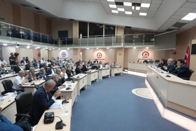 Büyük Şehir Meclisinde 