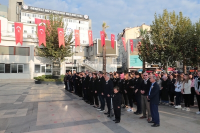 Büyükşehir Ata'sının huzurunda!