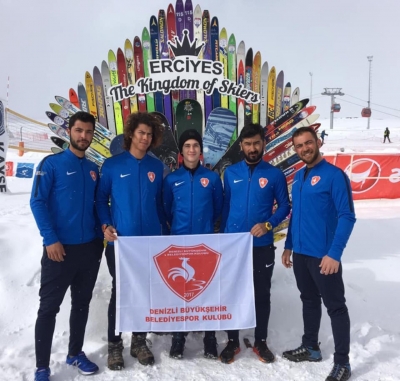 Büyükşehir Kayak Takımı Dünya Kupası’nda