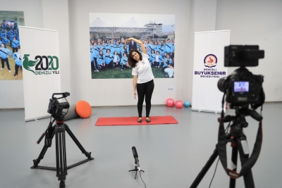 Büyükşehir'den online fizyoterapi