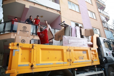 Çaresizlerin çaresi Sevgi Eli