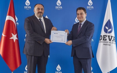 Denizli DEVA Partisi İl Başkanı Özgür Erol Oldu!