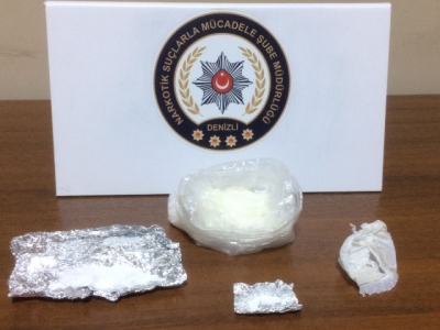 Denizli Emniyet Müdürlüğü görevlileri tarafından ilimizde uyuşturucu madde ticareti yapmak isteyen şahıs ve organizasyonlara yönelik çalışma yapıldı.