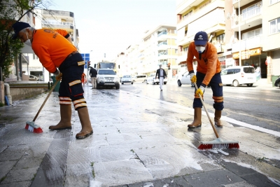 Emek ve İnönü Caddesi yıkanıp dezenfekte edildi
