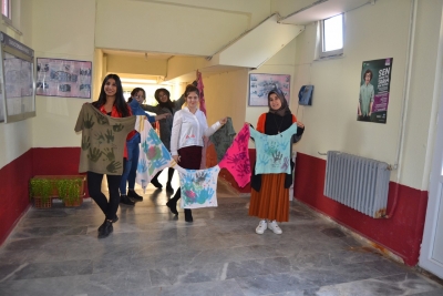 EŞİTLİĞİN NOTASI'NA VE FARKLILIKLARIN GARDROBU’NA  İLHAM OLDULAR