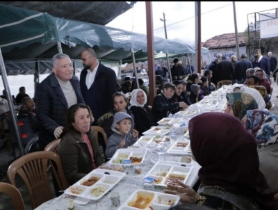Honaz Belediyesi’nden 22 mahallede 16 iftar!