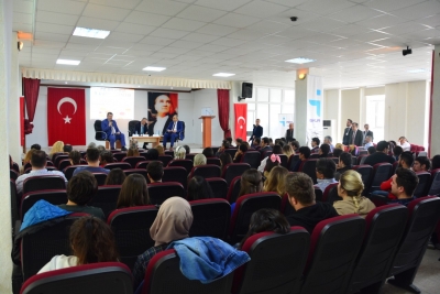 HONAZ MESLEK YÜKSEKOKULU'NDA KARİYER GÜNLERİ