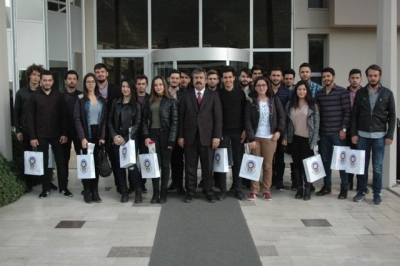 İL EMNİYET MÜDÜRÜMÜZ SAYIN MEVLÜT DEMİR PAMUKKALE ÜNİVERSİTESİ ÖĞRENCİLERİ İLE KAHVALTIDA BULUŞTU