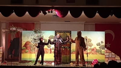 İngilizce İnteraktif Tiyatro Oyunu Sergilendi