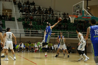 İZMİR’DE DENİZLİ BASKET FIRTINASI