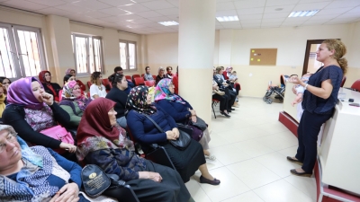 Kadınlara anne sütünün önemi anlatıldı