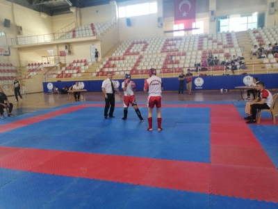 KİCK BOKS MAÇLARINA DENİZLİ DAMGASI