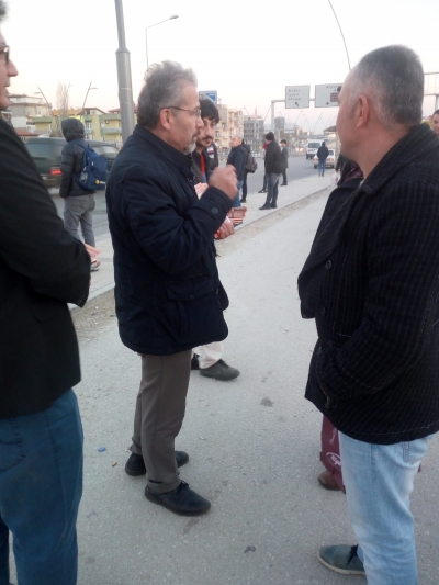 MEHMET KIRGIZ 8 MART SABAHINDA İŞÇİ DURAKLARINDA