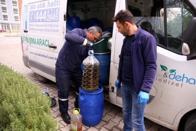 MERKEZEFENDİ’DE ATIK YAĞLAR GERİ DÖNÜŞÜME