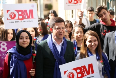 MERKEZEFENDİLİ KADINLAR KARANFİLLE YÜRÜDÜ