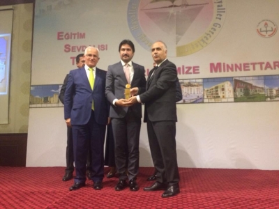 ÖZKAN: YÜKSELEN OKULLAR YÜREĞİNİZİN GÜZELLİKLERİNİ, GELECEK KUŞAKLARA TAŞIYOR