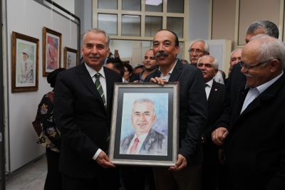 Ressam Hakkı Uslu resim sergisi açıldı