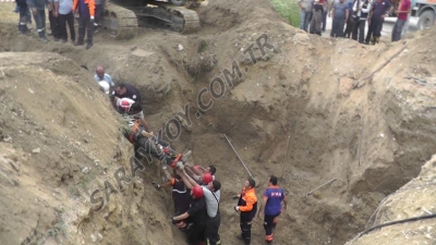 Sarayköy Tekke Mahallesinde bir kişi göçük altında kaldı