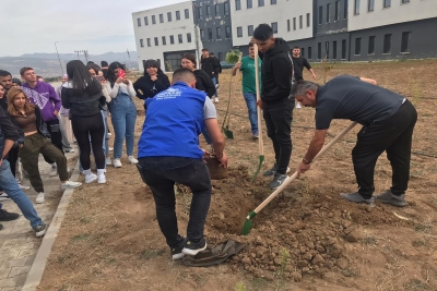 Serinhisar MYO ‘100 Fidan Dikelim’ Etkinliği Düzenledi