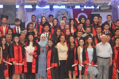 YOLUNUZ AÇIK OLSUN GENÇLER!